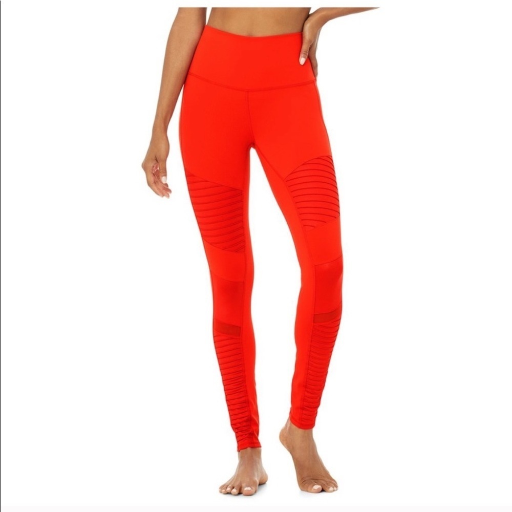 ALO Yoga Airbrush Moto High Waist 7/8 Leggings Cherry Red NWT
